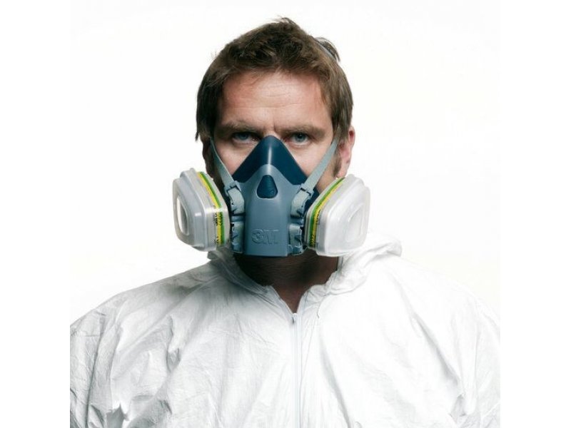  Polumaska serije 7500 u kombinaciji s plinskim filtrima 